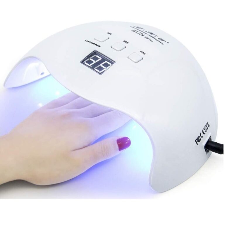 gel nails at home with uv light